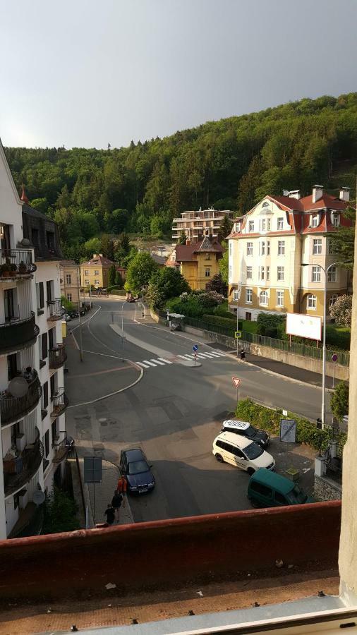 Nely'S Apartment Karlovy Vary Exterior foto